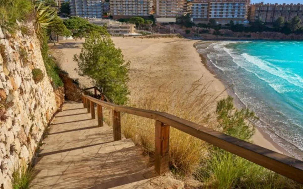 Reina Apartment 150M To Beach With Pool And Balcony Near To Portaventura Salou España