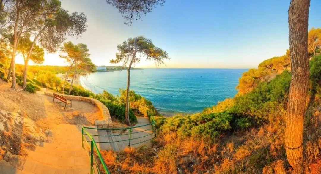Reina Apartment 150M To Beach With Pool And Balcony Near To Portaventura Salou