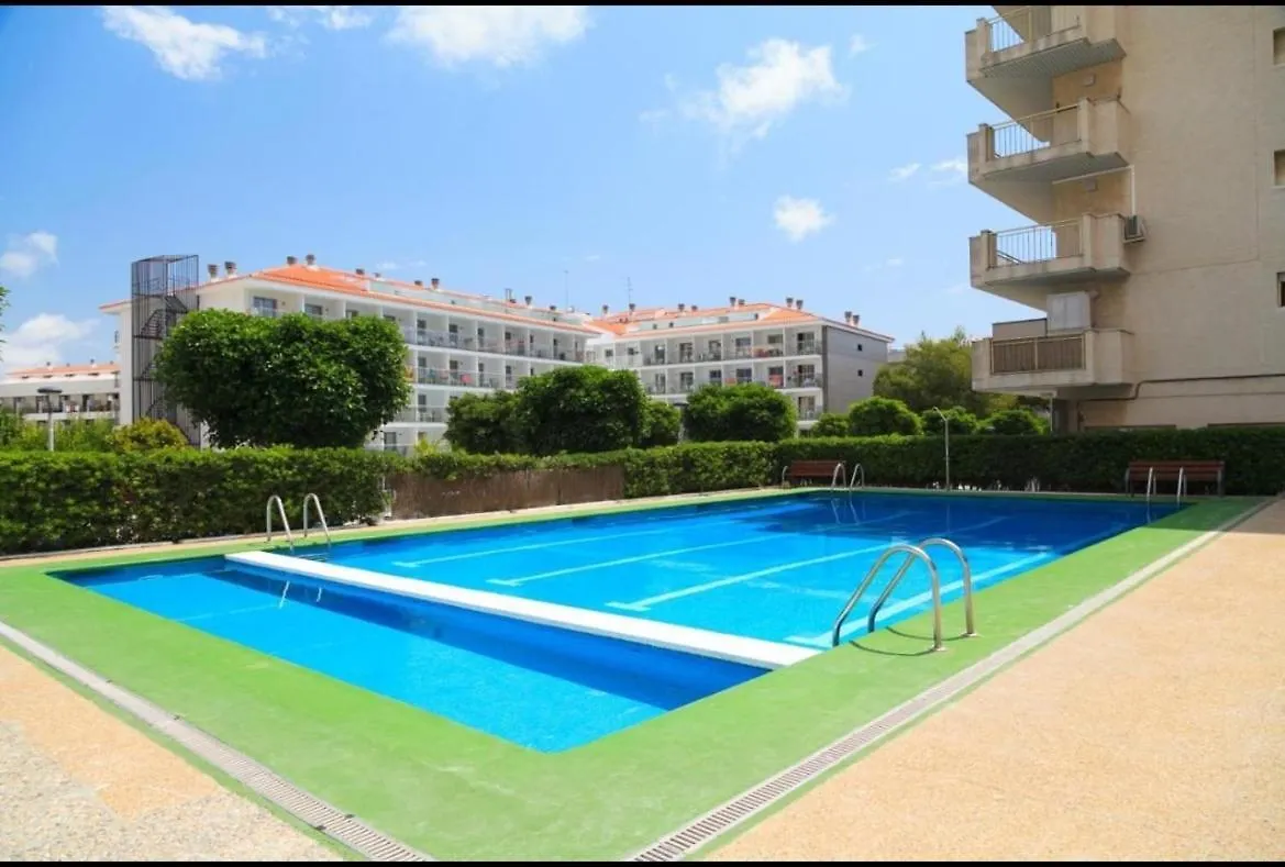 Reina Apartment 150M To Beach With Pool And Balcony Near To Portaventura Salou