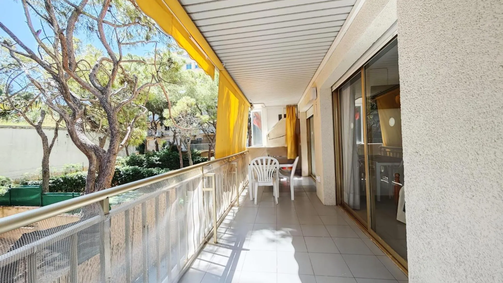 Reina Apartment 150M To Beach With Pool And Balcony Near To Portaventura Salou 0*,  Spain