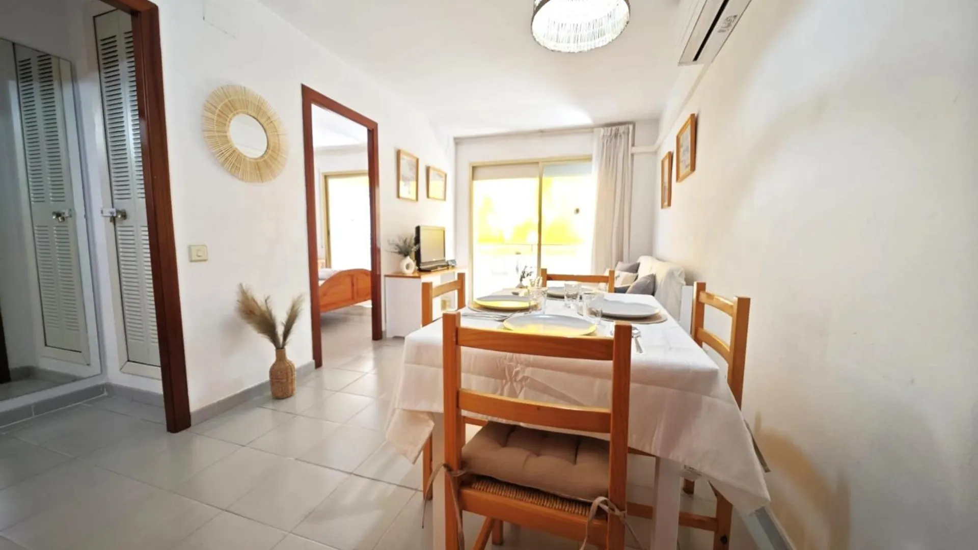 Reina Apartment 150M To Beach With Pool And Balcony Near To Portaventura Salou